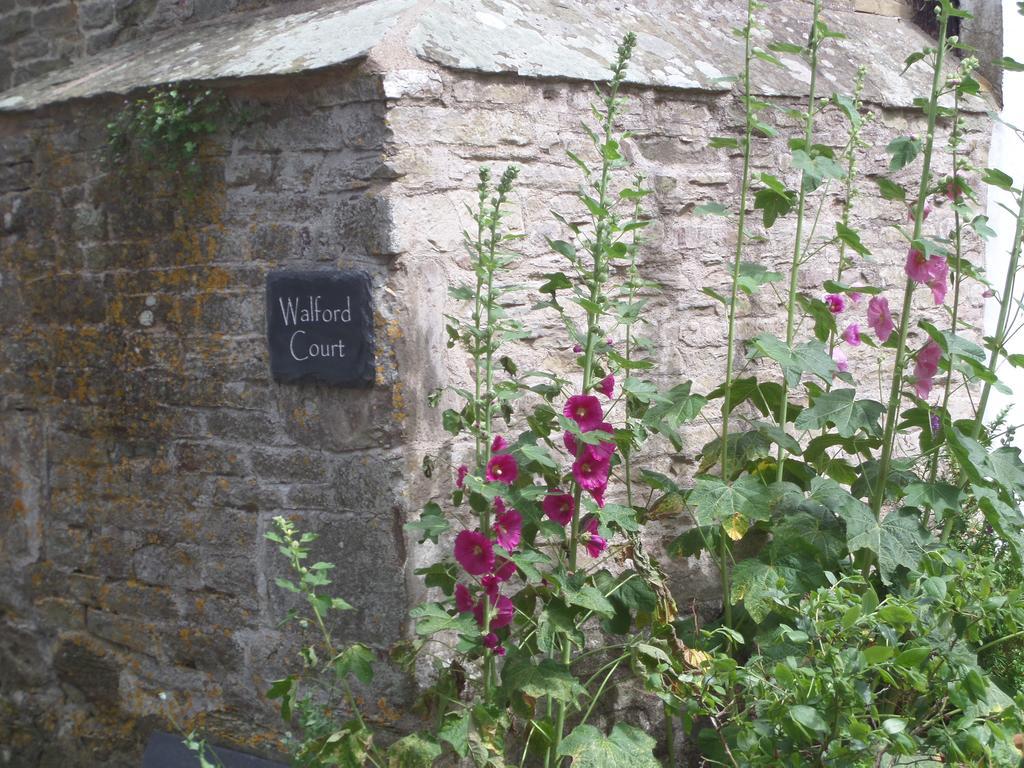 Walford Court Bed & Breakfast Leintwardine Exterior foto